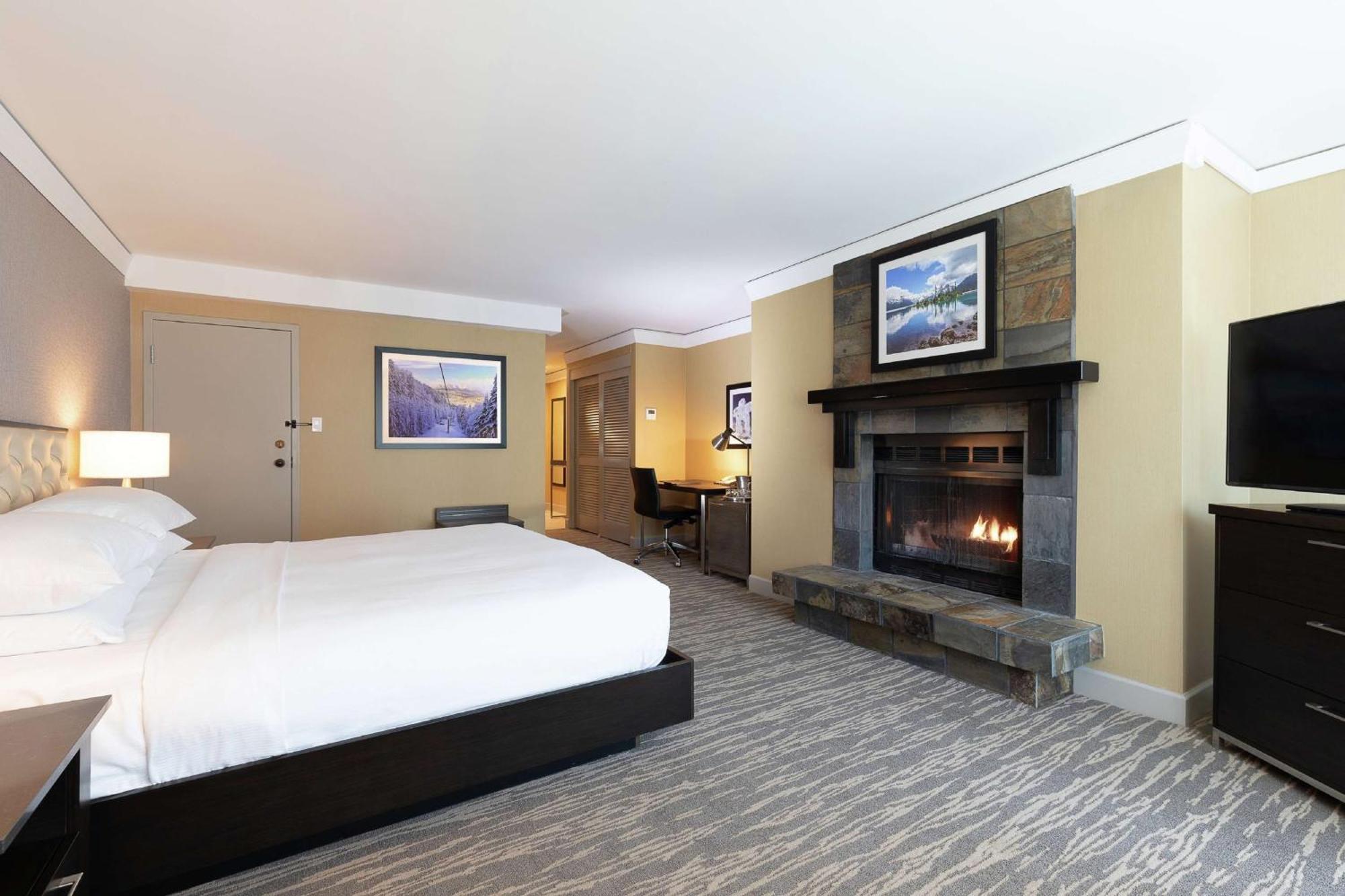 Hilton Whistler Resort & Spa Esterno foto